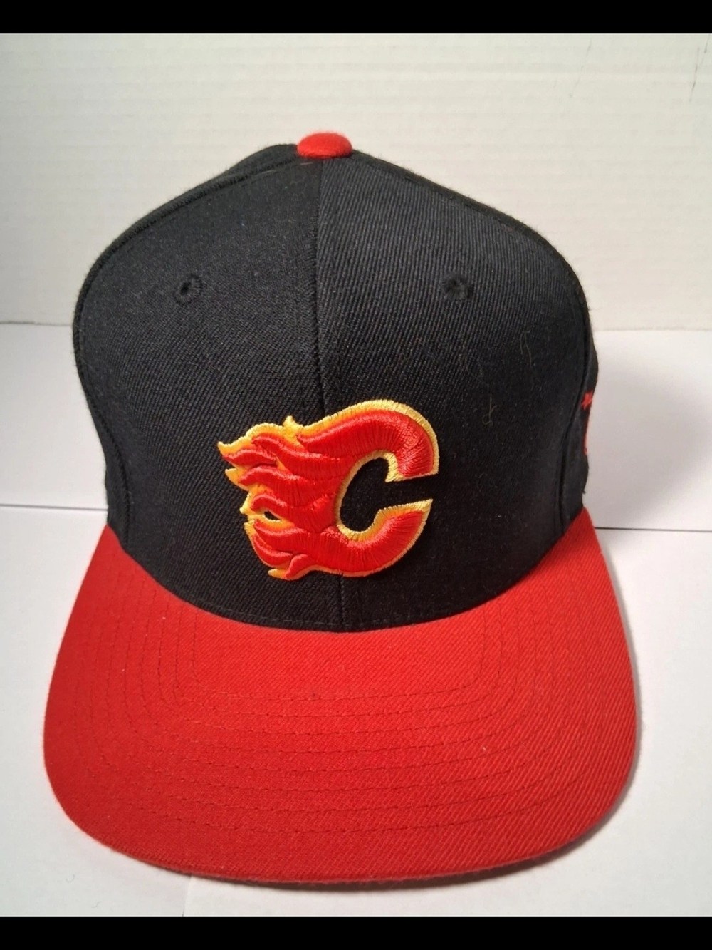 Calgary Flames Mitchell & Ness Snapback Hat NHL Hockey Cap Adjustable